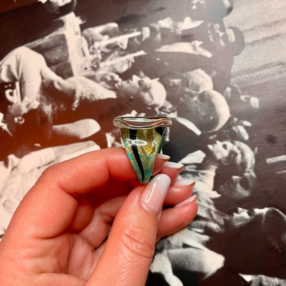 Unique Vintage Turquoise, Black and Gold Glitter Murano Glass Ring Size 7 - Picture 3 of 12